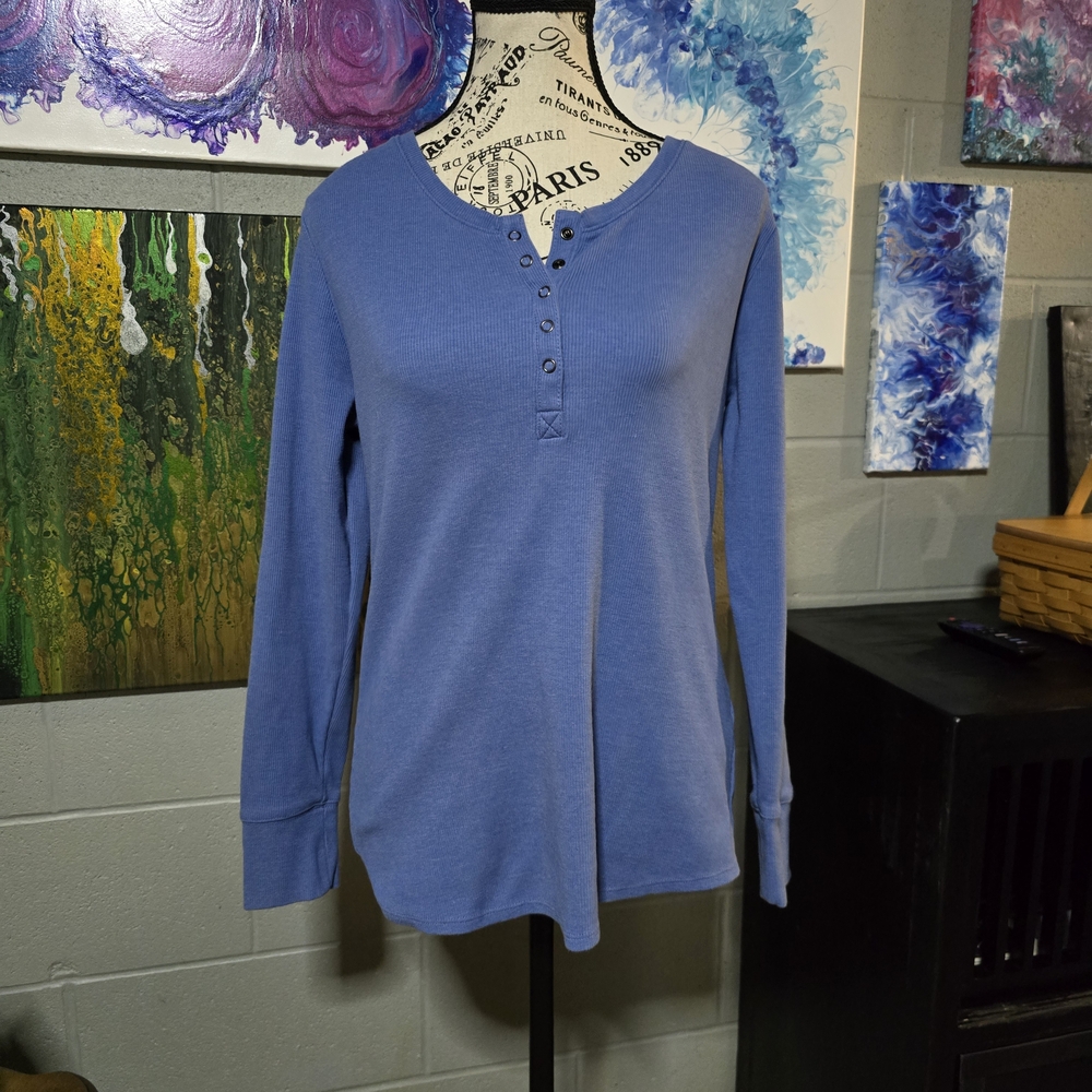Elegant Blue Long Sleeve Women's Tee